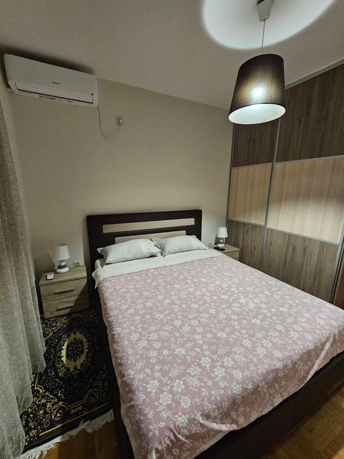 Aphrodite Apartment Podgorica Ngoại thất bức ảnh